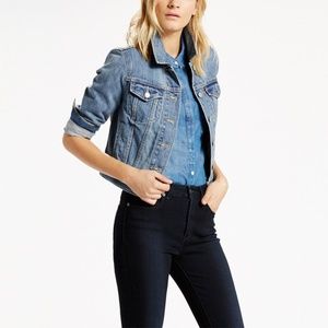 NWT: Levi's Authentic Trucker Jacket